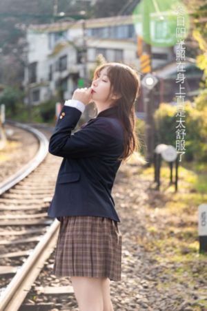 欧美美女一线天_DVD电影完整版